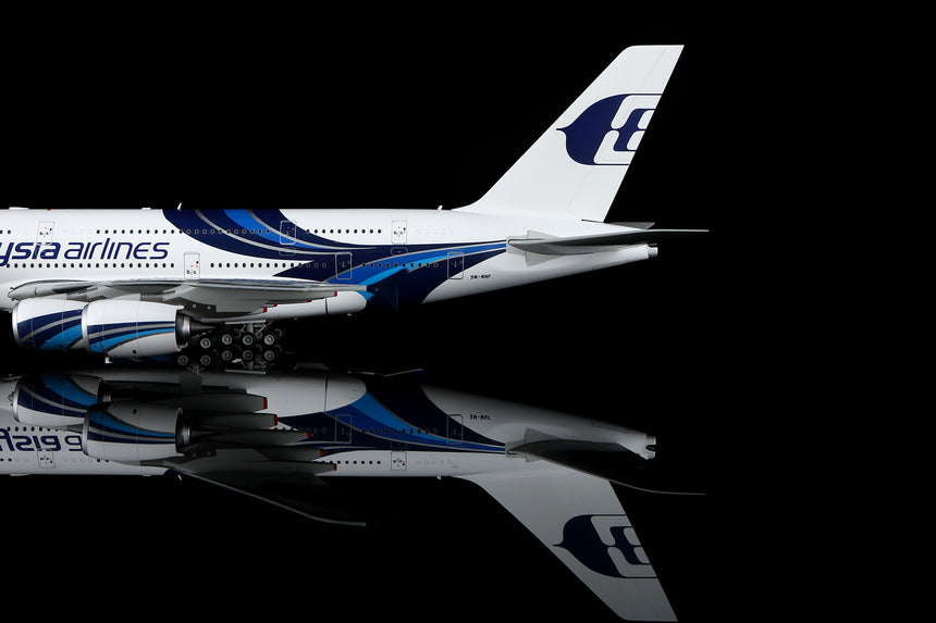 SQ Wings Malaysia Airlines Airbus A380 9M-MNF 1/200 Scale Model