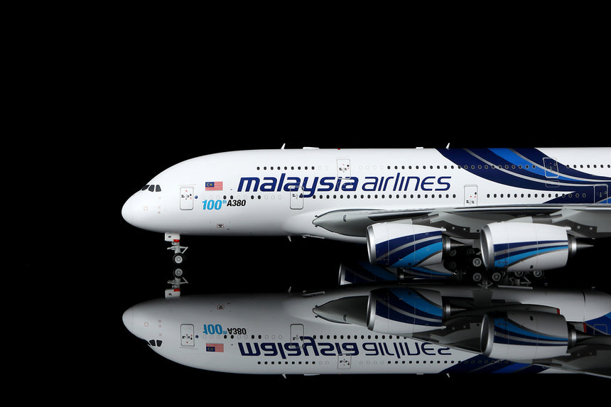 SQ Wings Malaysia Airlines Airbus A380 9M-MNF 1/200 Scale Model