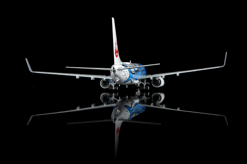 SQ Wings Japan Transocean Air Jinbei Jet Boeing 737-800 JA05RK 1/200 Scale Model