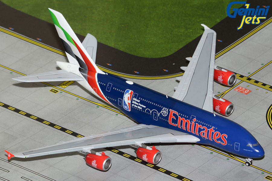GeminiJets Emirates Airbus A380 