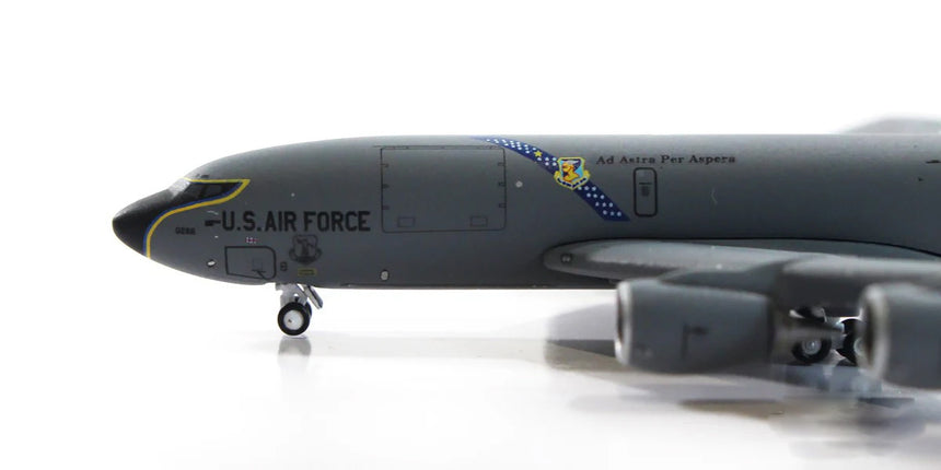 GeminiJets USAF KC-135R 61-0266 Kansas Ang 1/400 GMUSA129