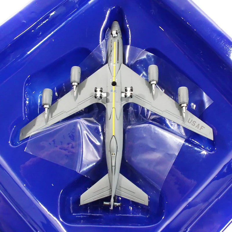 GeminiJets USAF KC-135R 61-0266 Kansas Ang 1/400 GMUSA129