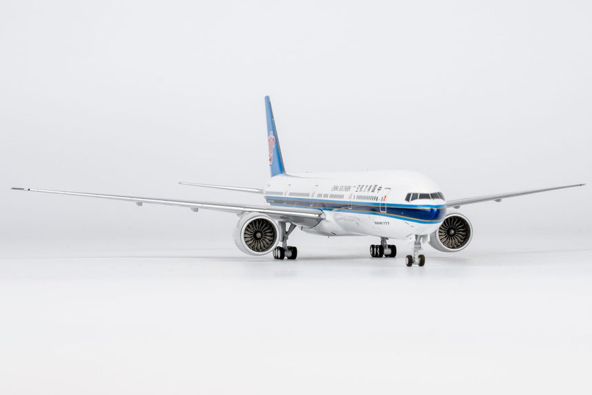 NG Models China Southern Airlines Boeing 777-300ER B-2099 1/400 Aircraft Scale Model