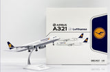 JC Wings Lufthansa Airbus A321 (D-AIDG) "Fanhansa" 1/200 Aircraft Scale Model