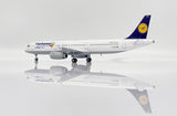 JC Wings Lufthansa Airbus A321 (D-AIDG) "Fanhansa" 1/200 Aircraft Scale Model