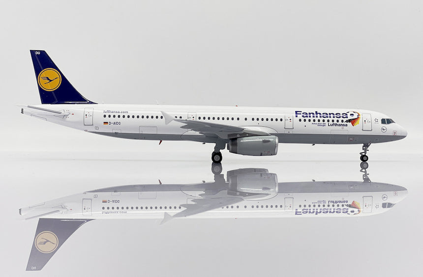 JC Wings Lufthansa Airbus A321 (D-AIDG) "Fanhansa" 1/200 Aircraft Scale Model