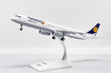 JC Wings Lufthansa Airbus A321 (D-AIDG) "Fanhansa" 1/200 Aircraft Scale Model