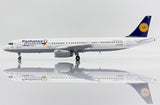 JC Wings Lufthansa Airbus A321 (D-AIDG) "Fanhansa" 1/200 Aircraft Scale Model