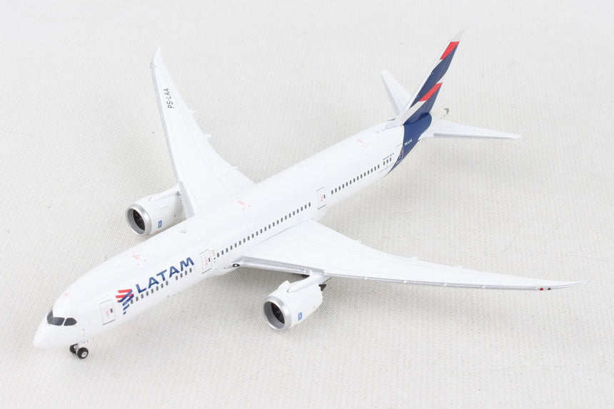 Phoenix Latam Boeing 787-9 PS-LAA 1/400 Scale