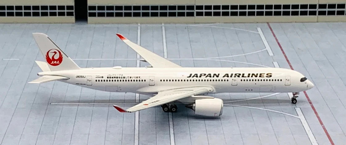 Phoenix JAL Airbus A350-900 JA05XJ 1/400 Aircraft Scale Model