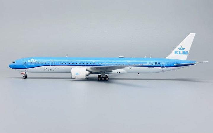 Phoenix KLM Boeing B777-300ER PH-BVD 1/400 Aircraft Scale Model
