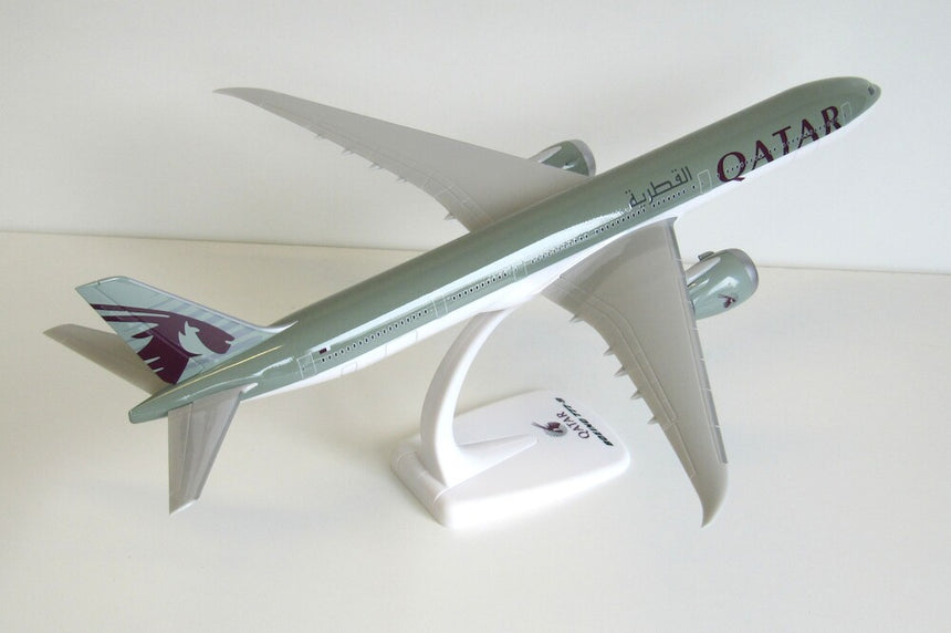 PPC Models Qatar Boeing B777-9X 1/200 Aircraft Scale Model