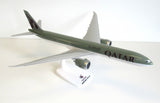 PPC Models Qatar Boeing B777-9X 1/200 Aircraft Scale Model