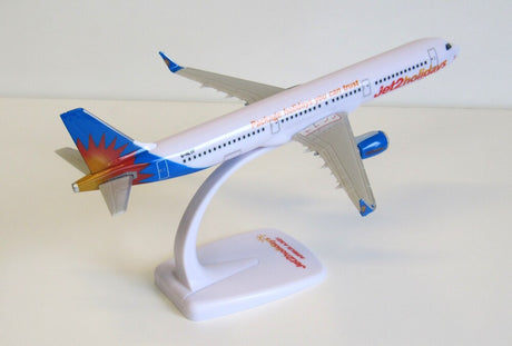 PPC Models Jet2 Holidays Airbus A321 G-HLYF 1/200 Aircraft Scale Model