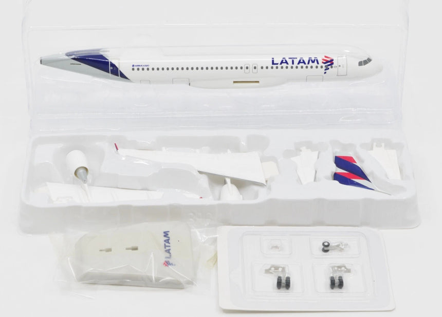 Hogan Airbus A320 LATAM 1/200 Scale