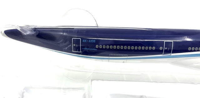 Hogan Azerbaijan Airlines Airbus A340-600 1/200 11922 - Aircraft