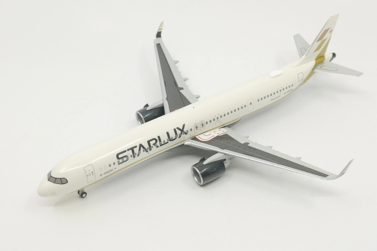 スターラックス 1/200 STARLUX エアバス A330-900 neo 1:200 スター