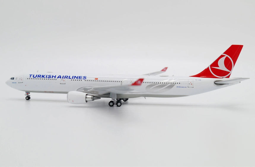 JC Wings Turkish Airlines Airbus A330-300 TC-LNE 1/400 Scale Model