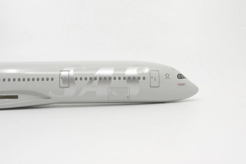 Hogan Wings SAS Scandinavian Airlines Airbus A350-900 1/200 Aircraft Scale Model