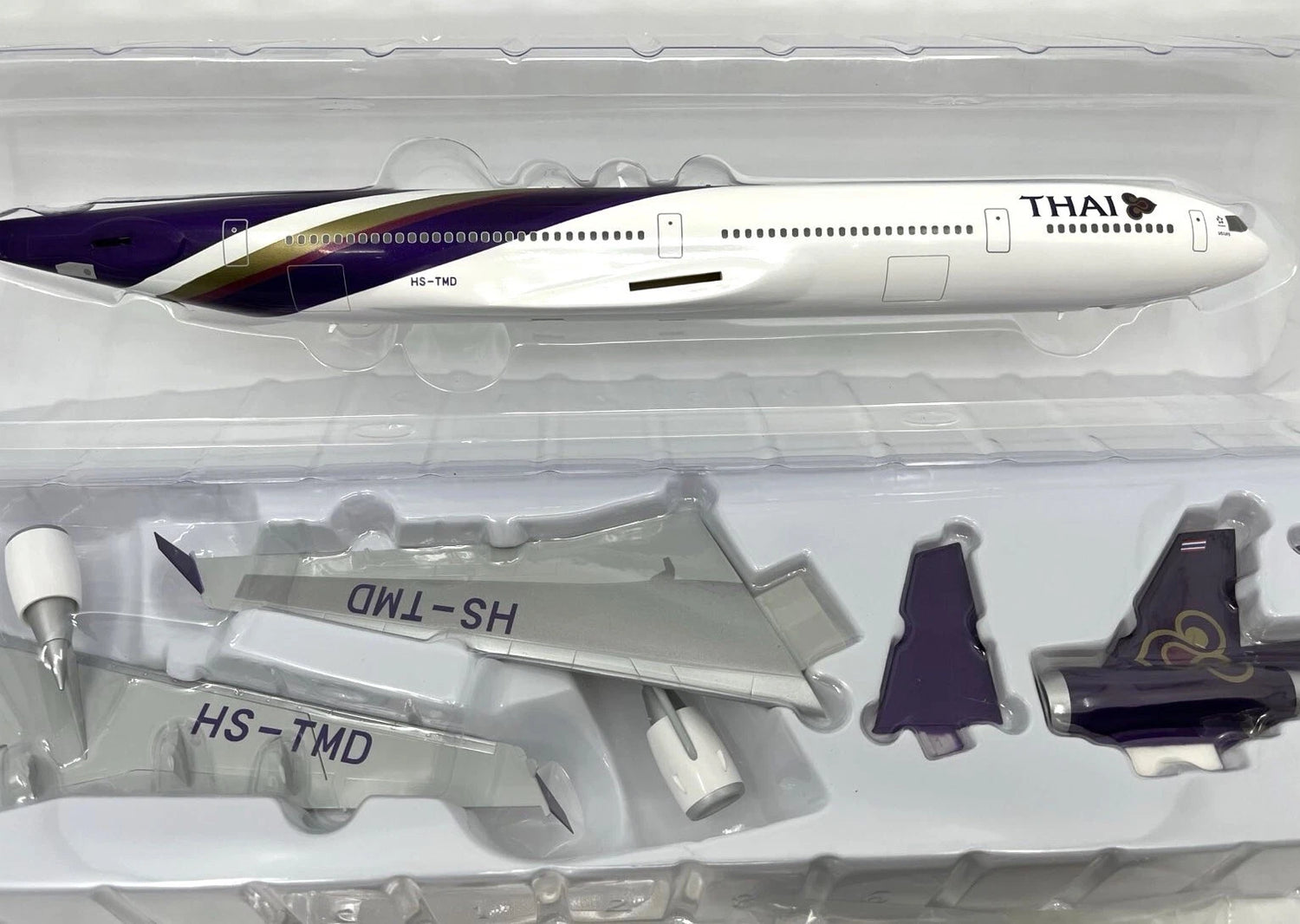 Hogan Thai Mcdonnell Douglas MD-11 HS-TMD 1/200 Aircraft Scale Hogan Thai Mcdonnell Douglas MD-11 HS-TMD 1/200 Aircraft Scale