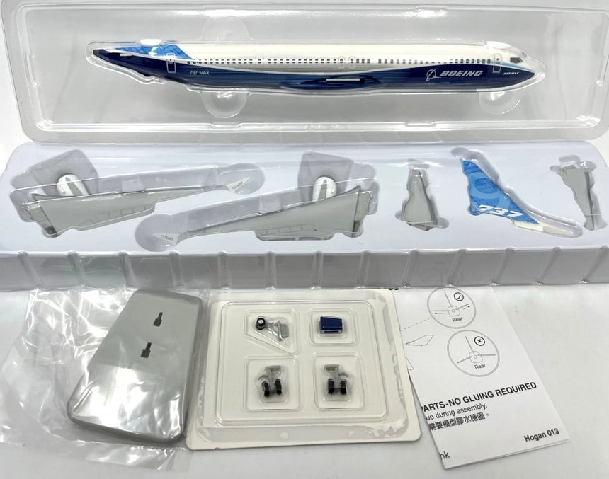 Hogan Boeing 737 MAX 9 Boeing House Colors 1/200 Aircraft Scale Model