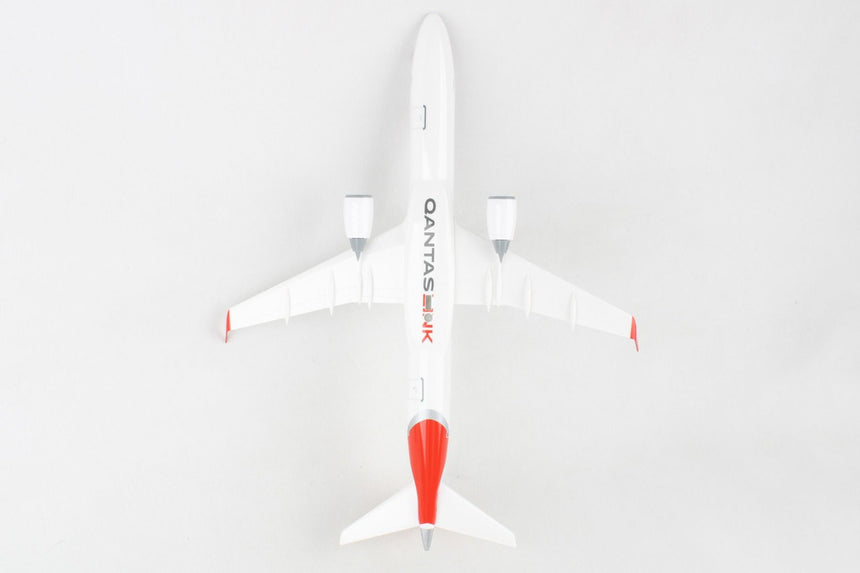 SkyMarks Qantas E190 1/100 Scale