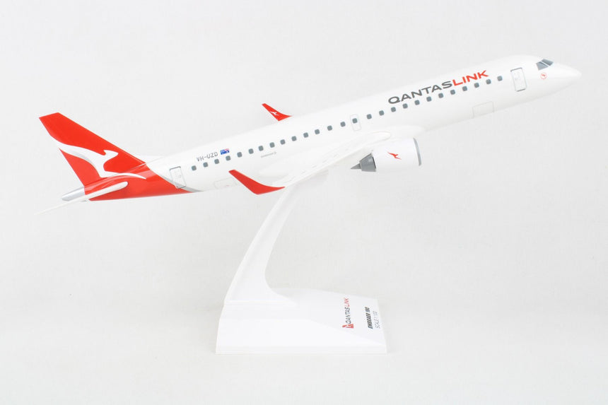 SkyMarks Qantas E190 1/100 Scale