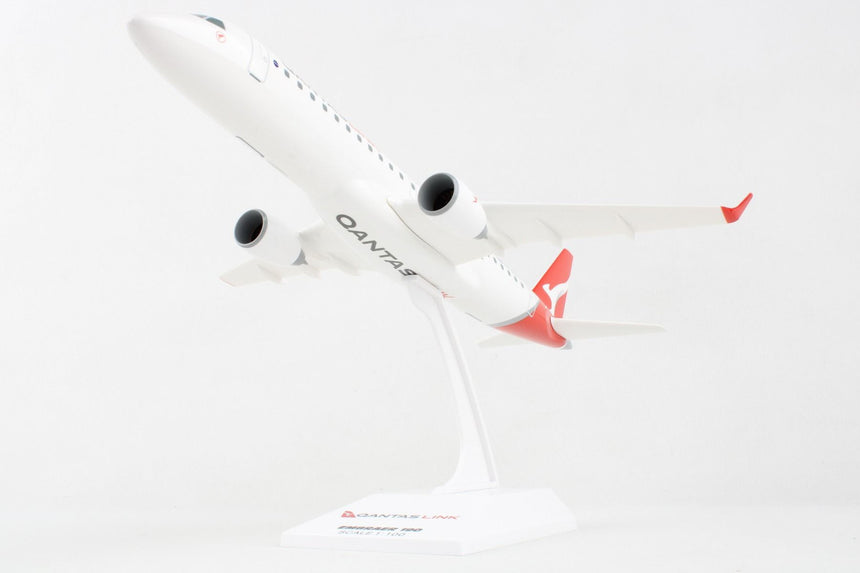 SkyMarks Qantas E190 1/100 Scale