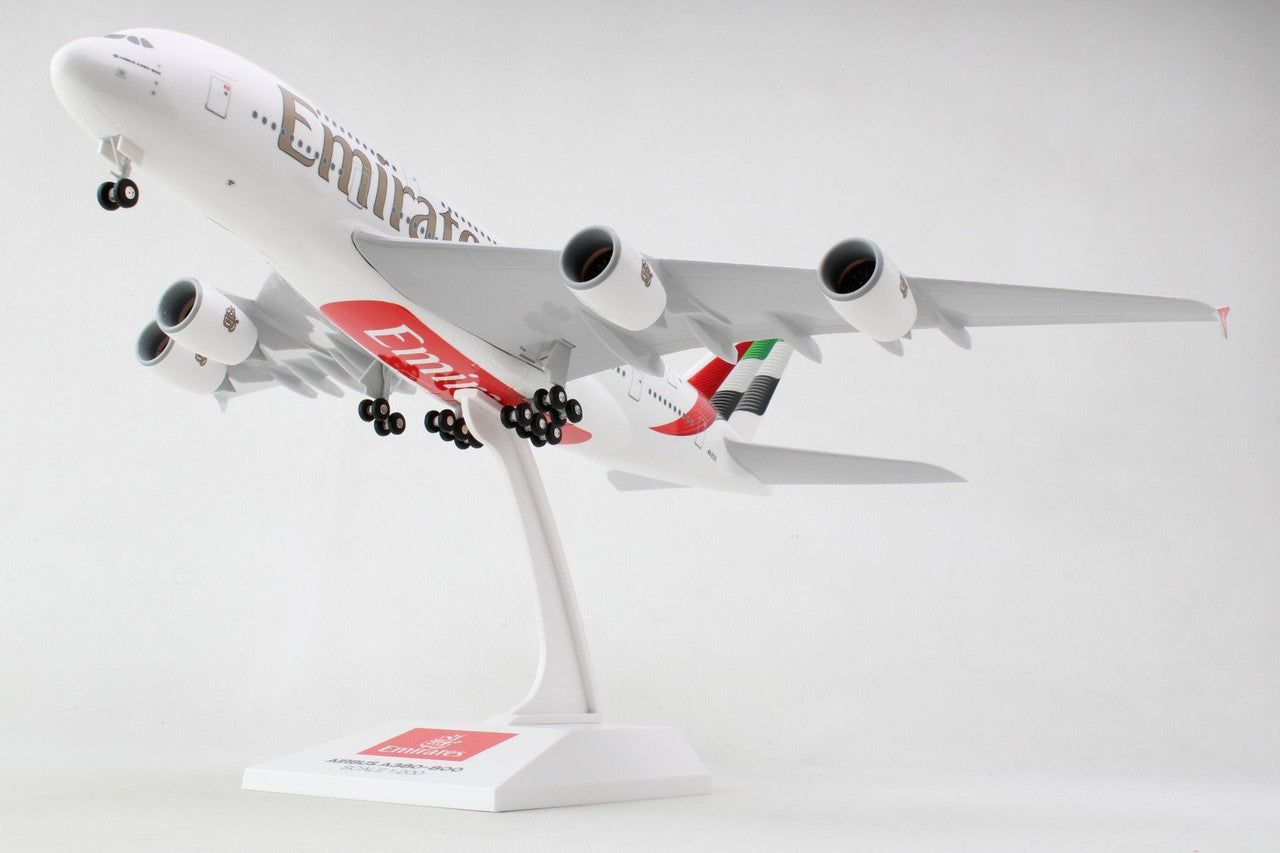 Skymarks Emirates Airbus A380-800 with Gear 1/200 SKR1135