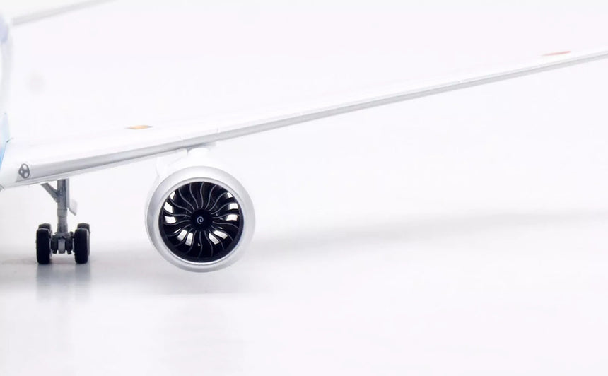 SQ Wings ANA Boeing B787-10 JA981A 1/200 Aircraft Scale Model