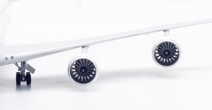 SQ Wings Boeing “House Dreamliner” Boeing B747-8 1/200 Aircraft Scale Model