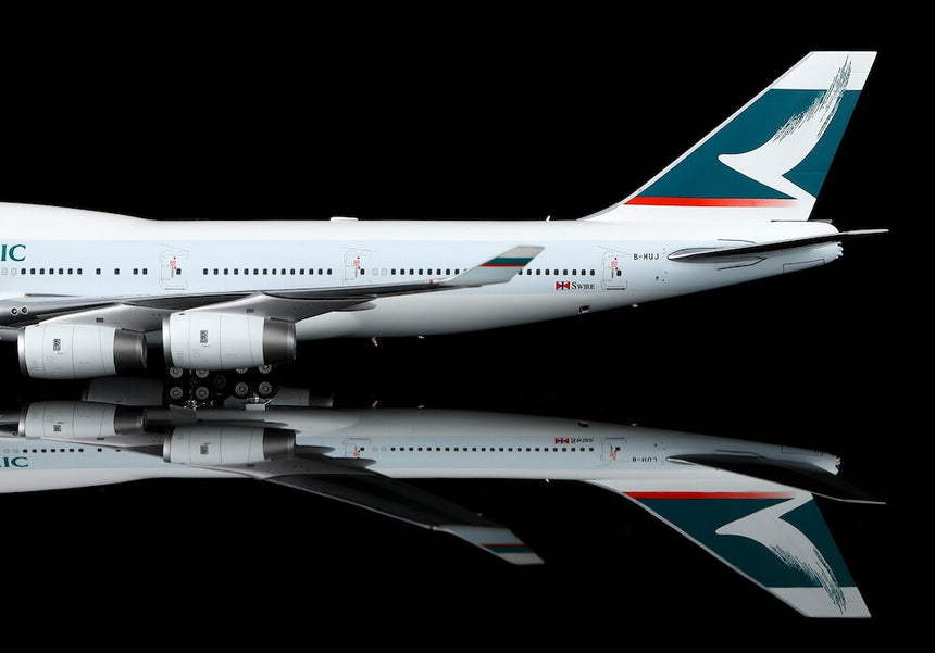 SQ Wings Cathay Pacific Boeing B747-400 B-HUJ 1/200 Aircraft Scale Model