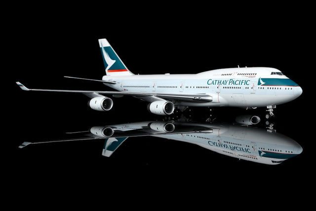 SQ Wings Cathay Pacific Boeing B747-400 B-HUJ 1/200 Aircraft Scale Model