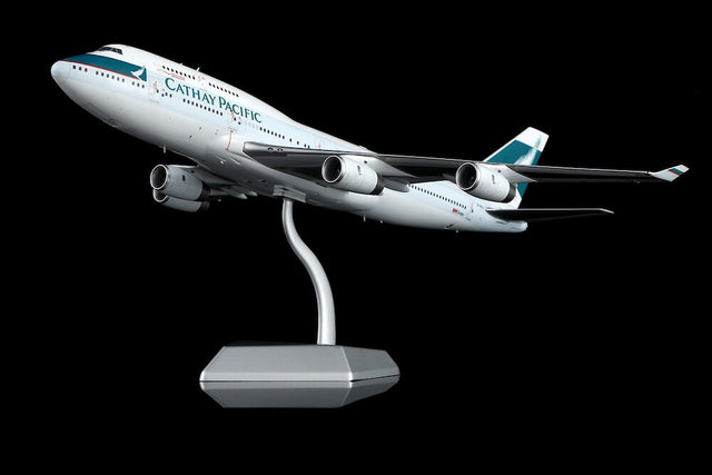 SQ Wings Cathay Pacific Boeing B747-400 B-HUJ 1/200 Aircraft Scale Model
