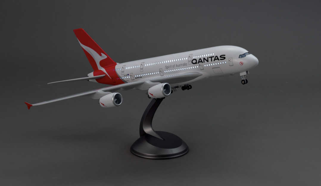 https://www.aircraftmodelstore.co.uk/led-wings-qantas-airbus-a380-1-160/